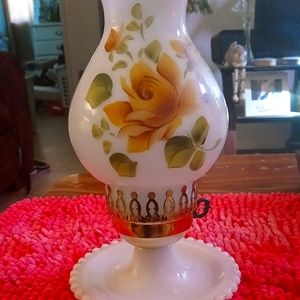 Vintage beautifully hand painted milk glass hurricane table lamp w/ yellow roses